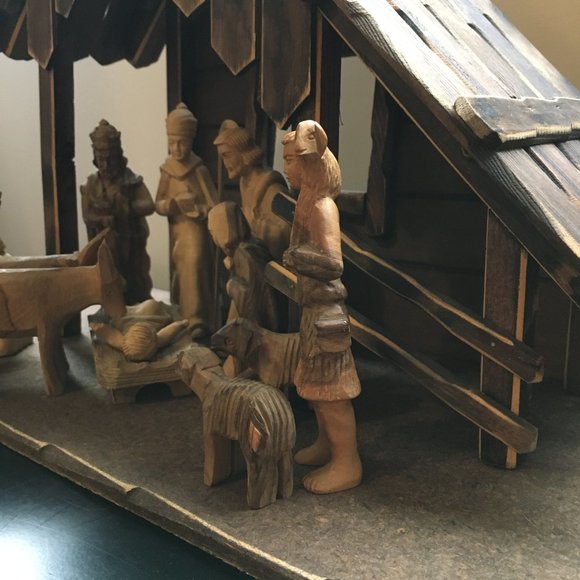 Vintage OAK Mid Century Large Olive Wood Creche Set - Picture 4 of 15